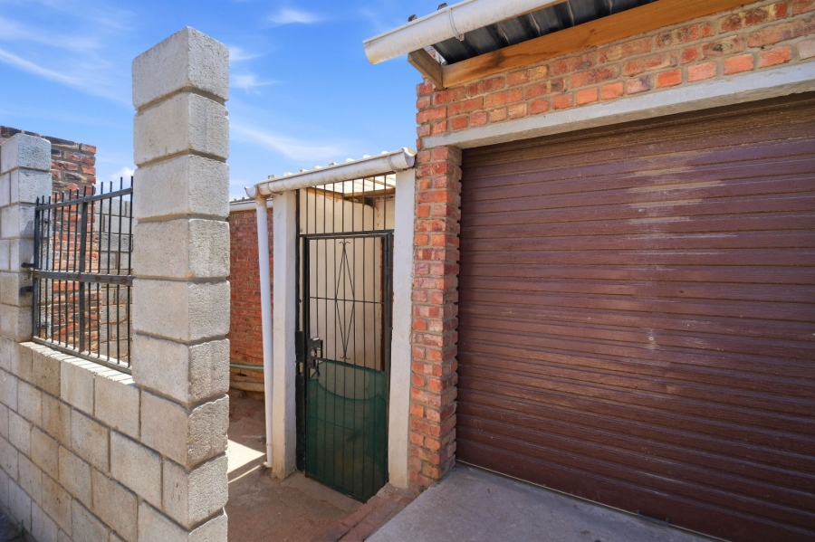 2 Bedroom Property for Sale in Missionvale Eastern Cape